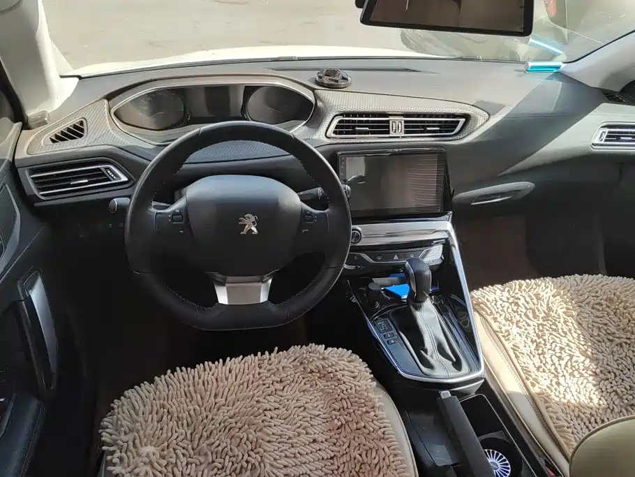Peugeot 308 — миниатюра 12