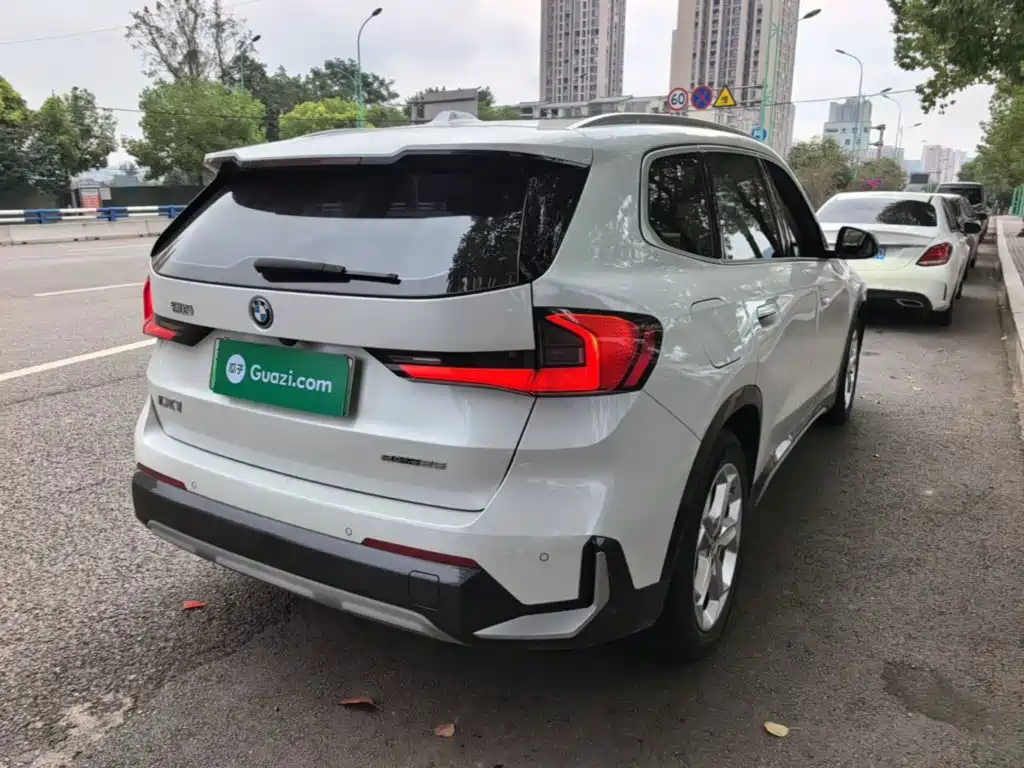 BMW iX1 — миниатюра 7