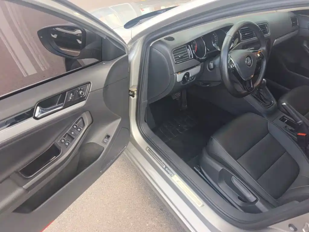 Volkswagen Sagitar — миниатюра 16
