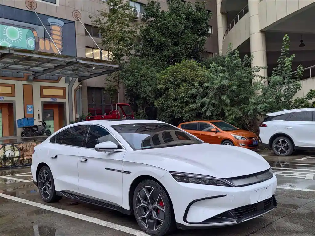 BYD Han 2022 EV 715KM Flagship