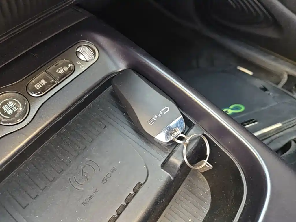 BYD Dolphin — миниатюра 9