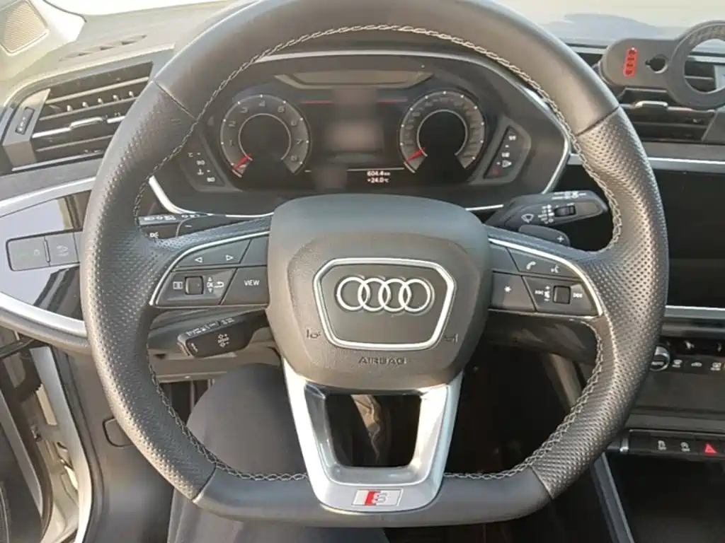Audi Q3 Sportback — миниатюра 11