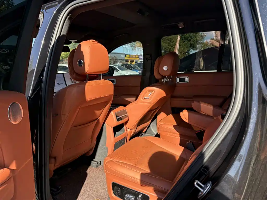Li Auto Li L8 — миниатюра 6