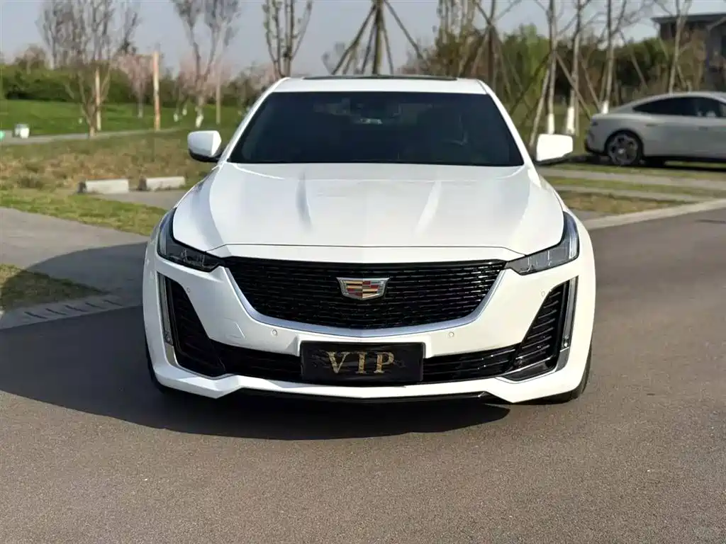 Cadillac CT5 2021 28T Fashion