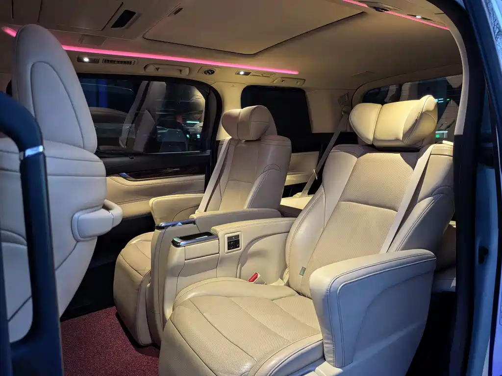 Toyota Alphard 2018 3.5L Luxury