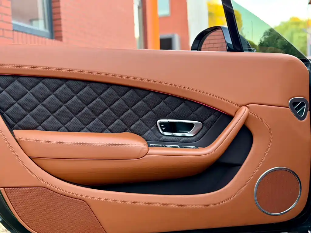 Bentley Continental — миниатюра 11