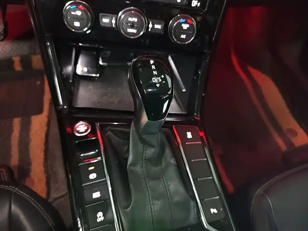 Volkswagen Passat — миниатюра 14