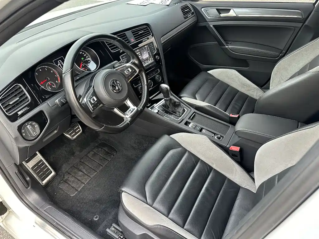Volkswagen Golf 2017 280TSI AT R-Line