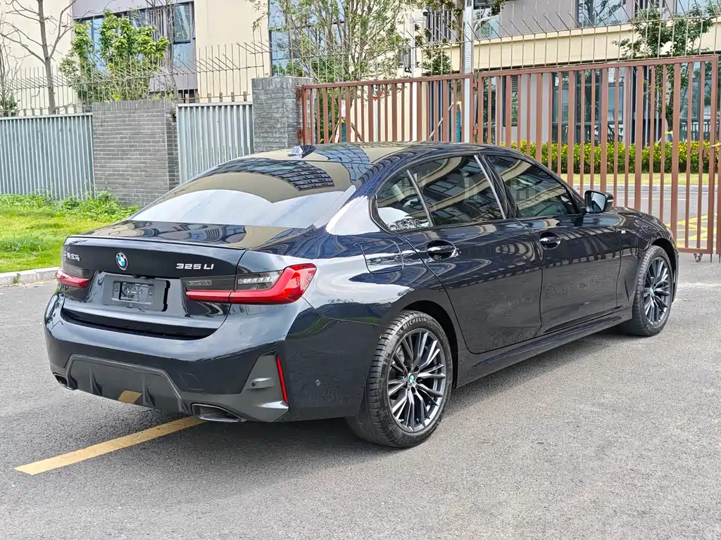 BMW 3 Series 3 2023 325Li M Sport