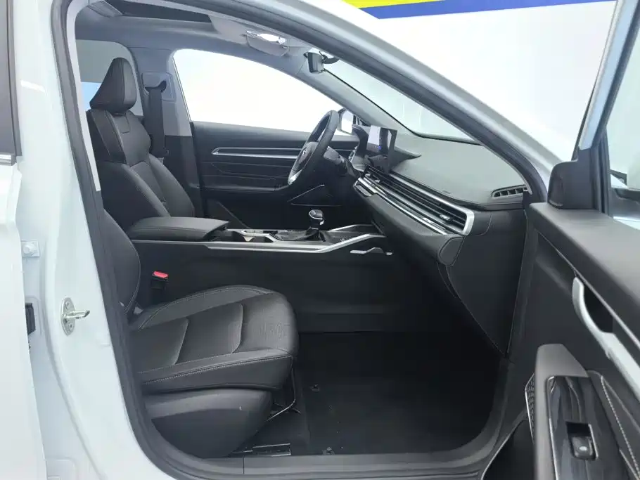 Geely Emgrand — миниатюра 8