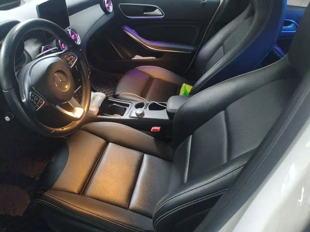 Mercedes-Benz GLA — миниатюра 11