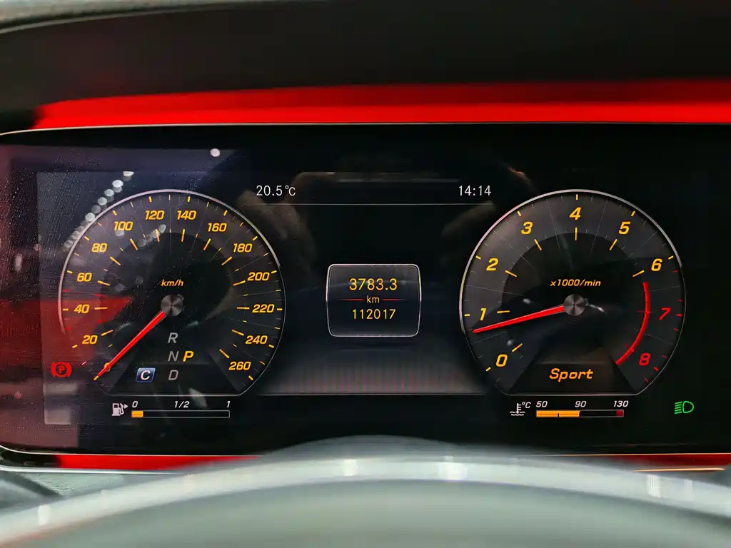 MERCEDES-BENZ E CLASS