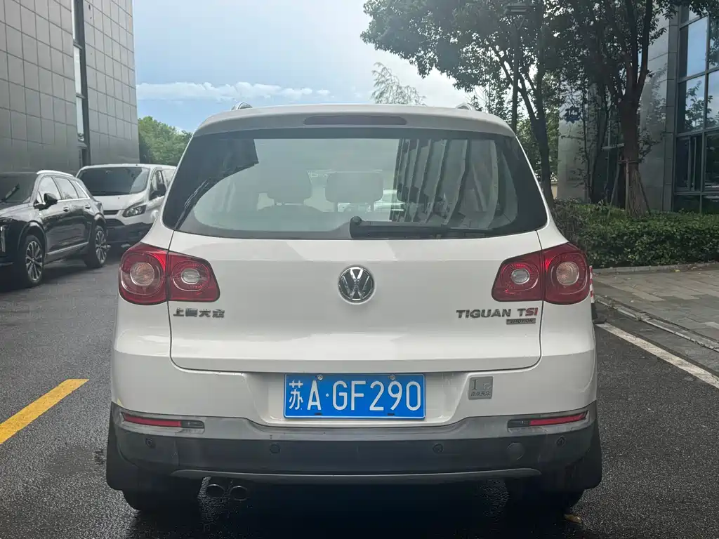Volkswagen Tiguan 2012 1.8TSI AT