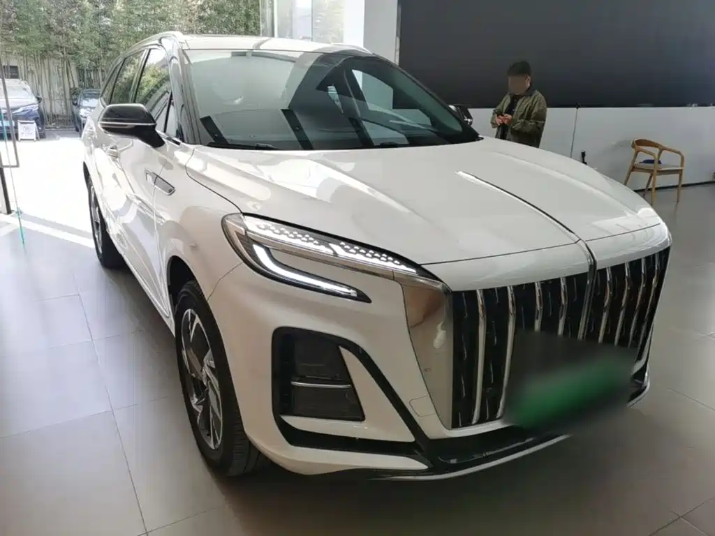 Hongqi Hongqi HS3 PHEV — миниатюра 4