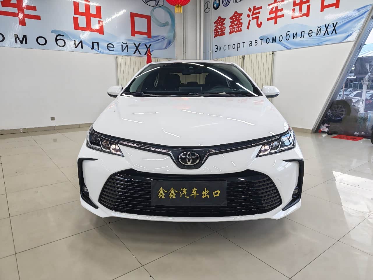 Toyota Corolla 1.2 л 2023 г. Белый, пробег 23000 км