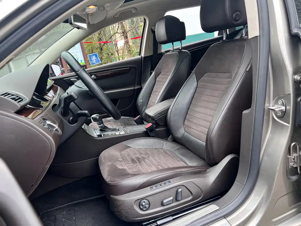 Volkswagen Magotan (Import) — миниатюра 10