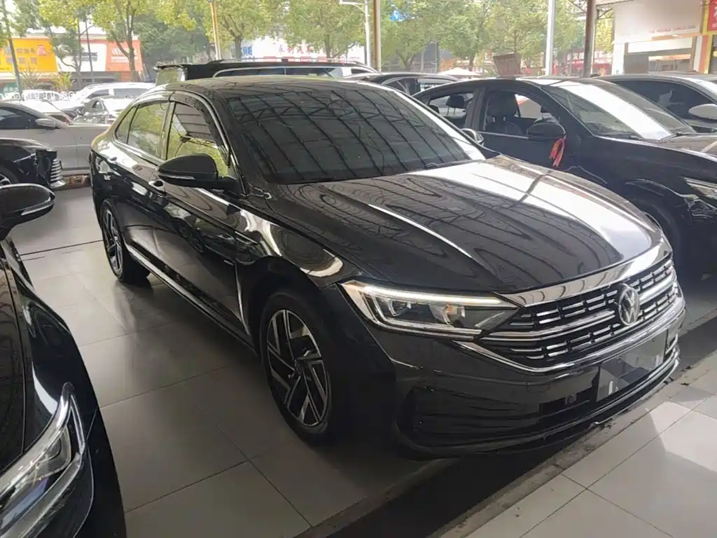 Volkswagen Sagitar — миниатюра 4