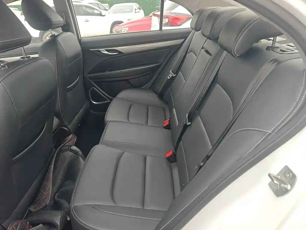 Geely Emgrand — миниатюра 17