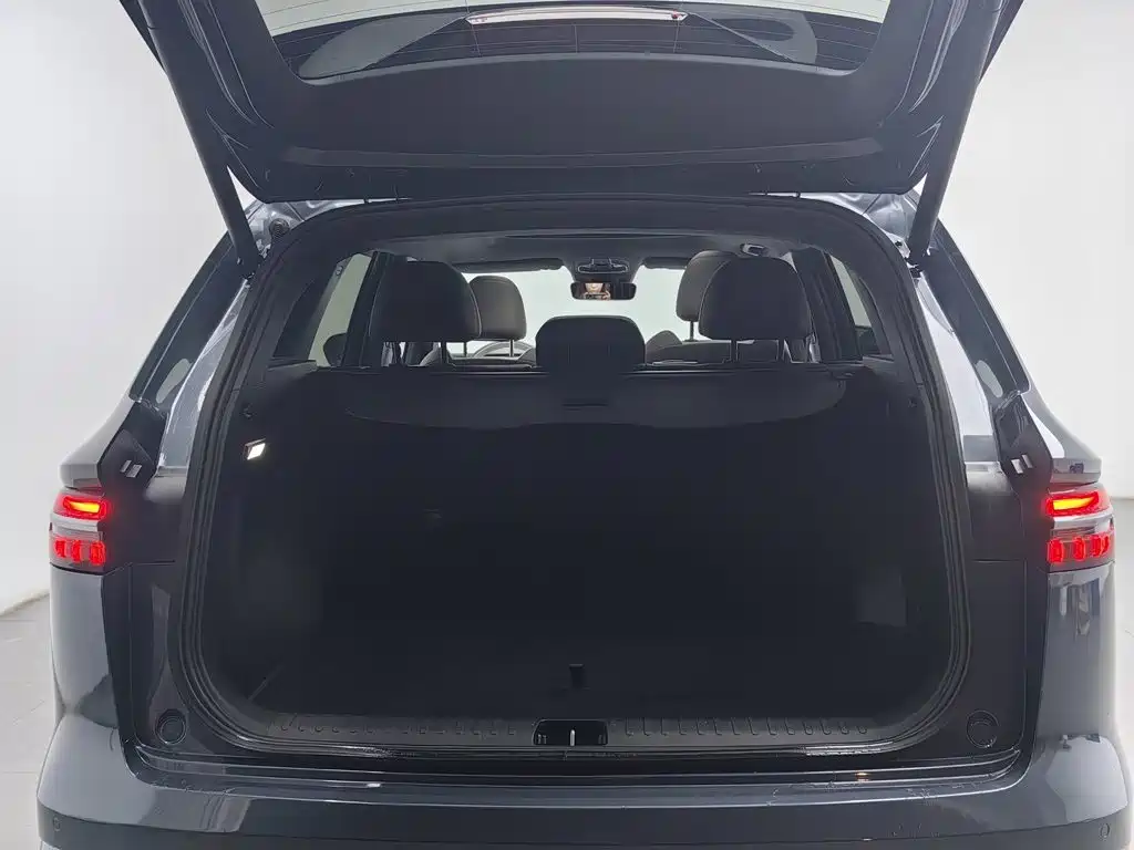 Geely Xingyue L — миниатюра 16