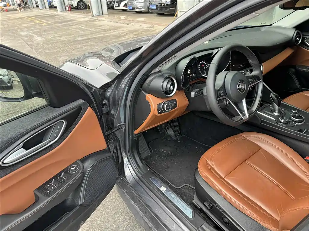 Alfa Romeo Giulia — миниатюра 9