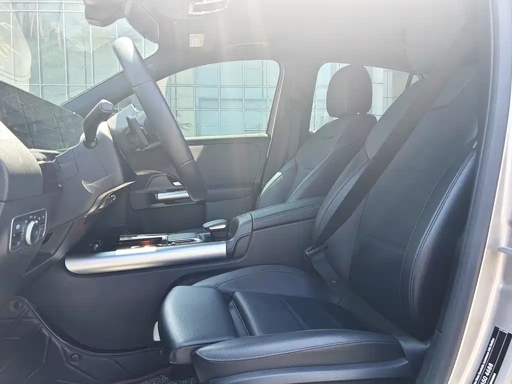 Mercedes-Benz GLA 2023 GLA 200