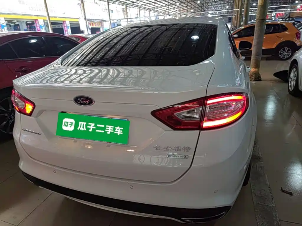 Ford Mondeo — миниатюра 6