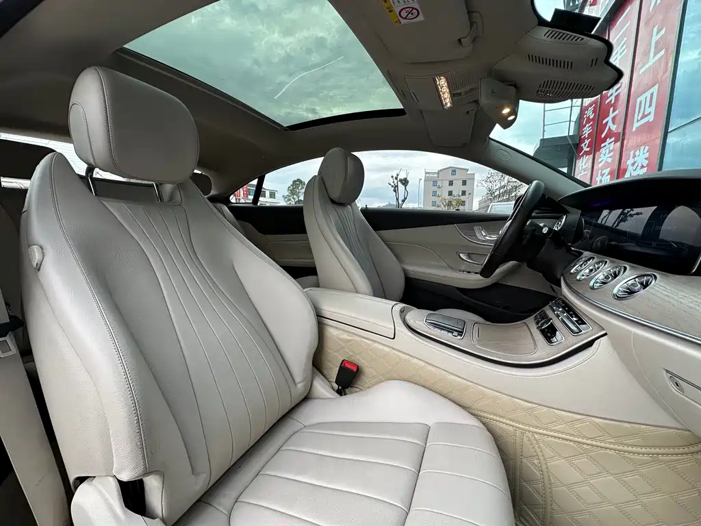 MERCEDES-BENZ E CLASS