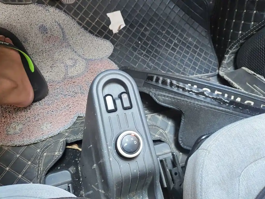 Wuling MINIEV — миниатюра 10