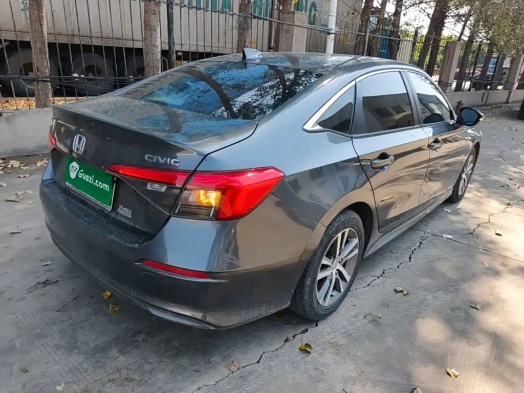 Honda Civic — миниатюра 7