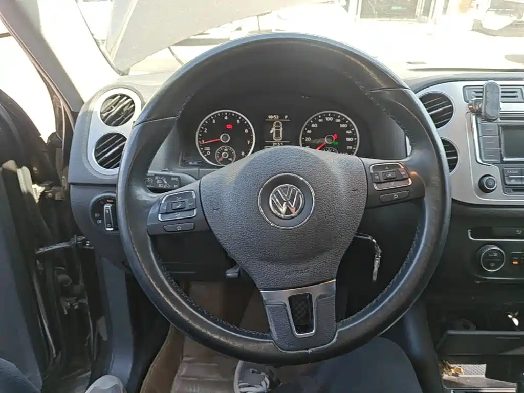 Volkswagen Tiguan — миниатюра 11