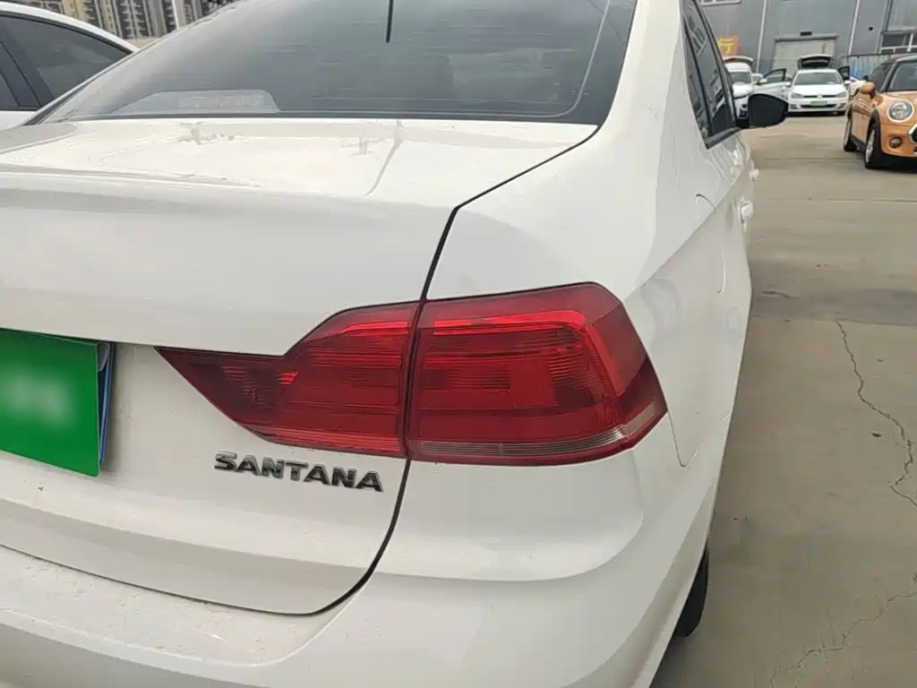 Volkswagen Santana — миниатюра 8