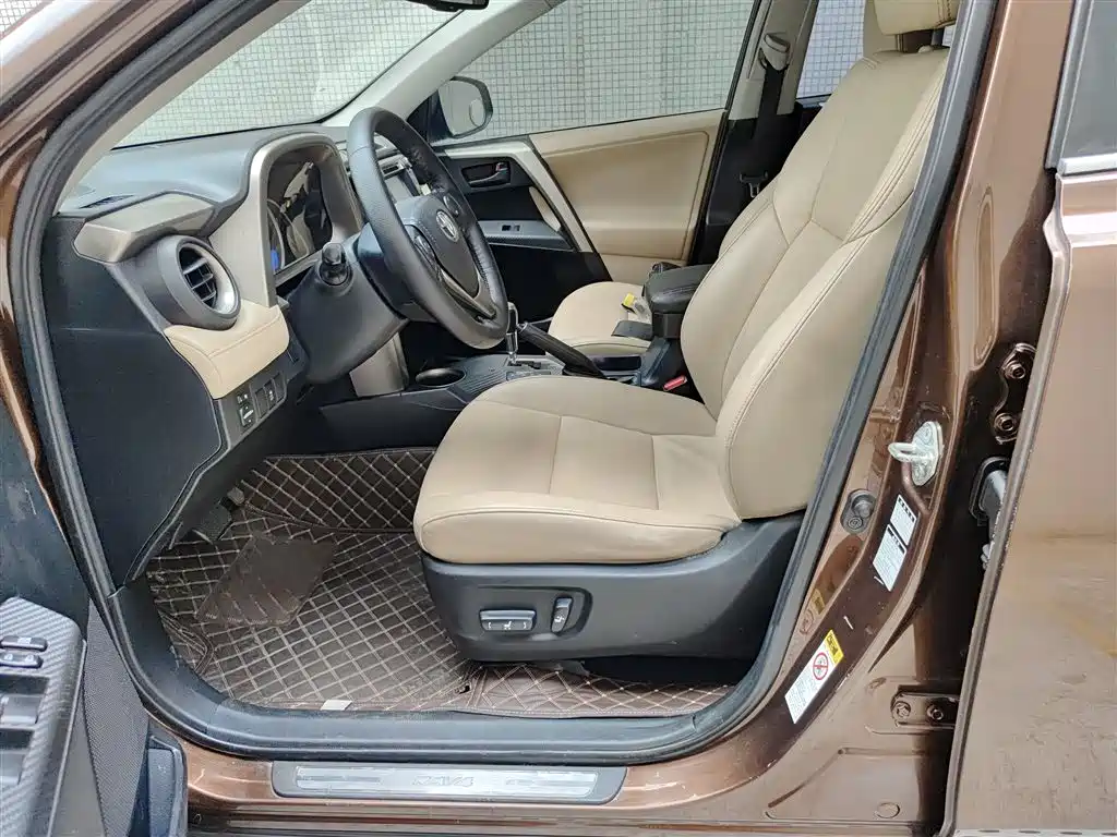 Toyota RAV4 2013 2.5L AT Elite