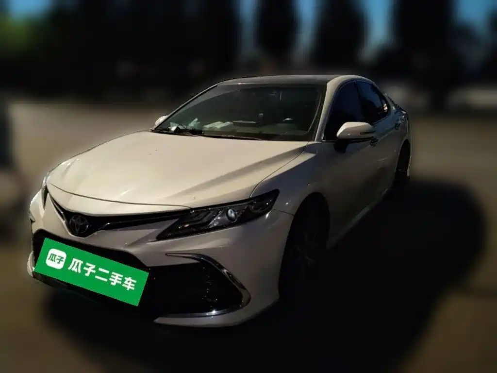 Toyota Camry — миниатюра 2