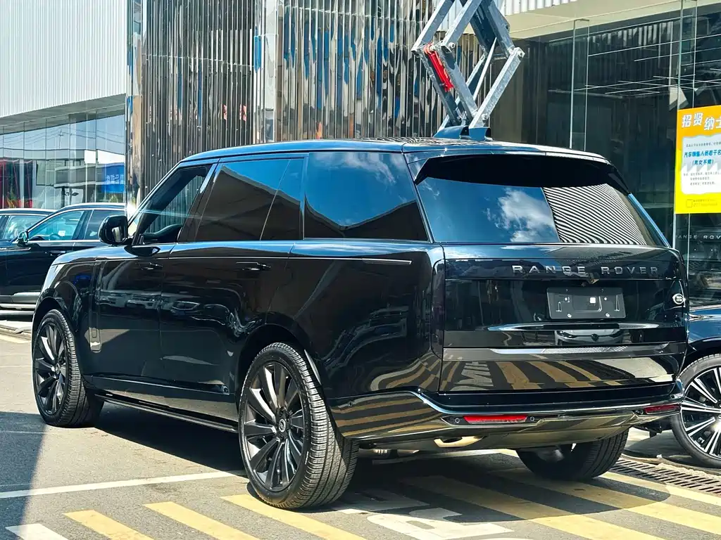 Land Rover Range Rover — миниатюра 4