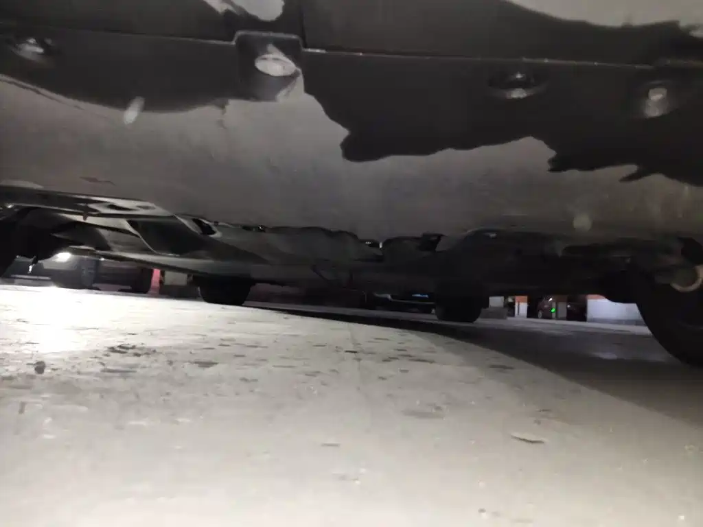 Tesla Model Y — миниатюра 23
