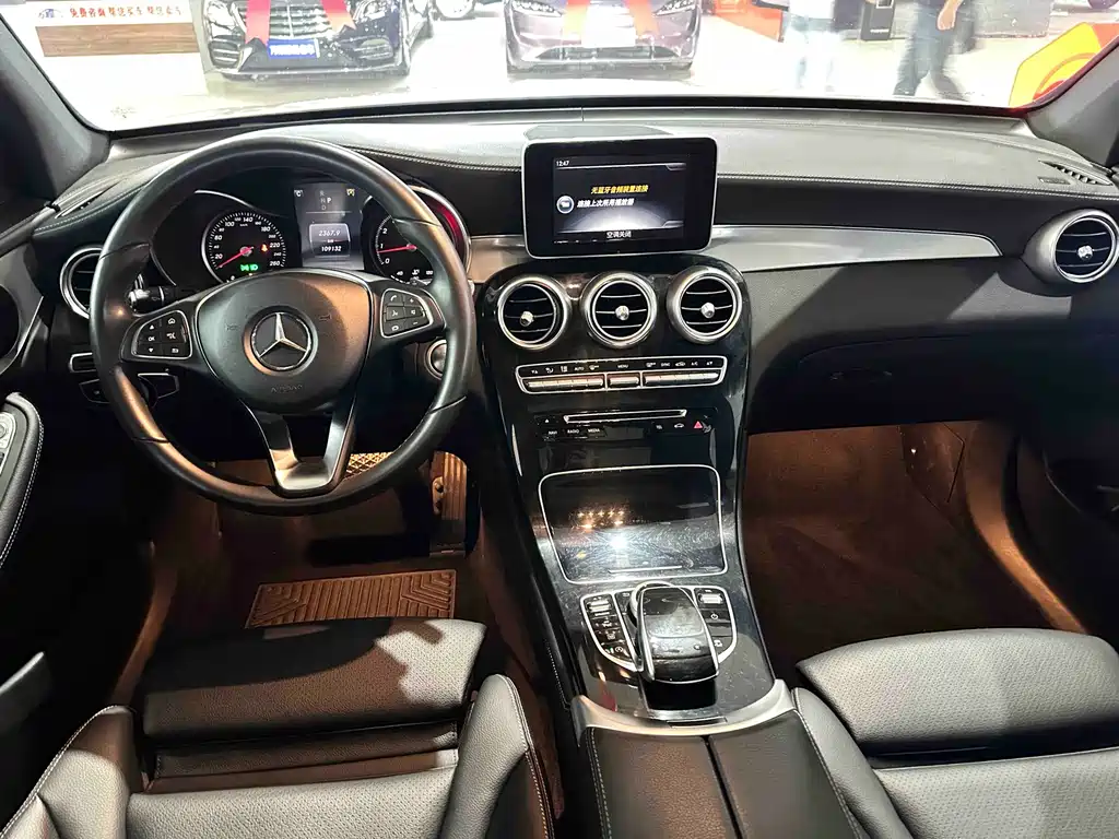 Mercedes-Benz GLC 2017 GLC 200 4MATIC