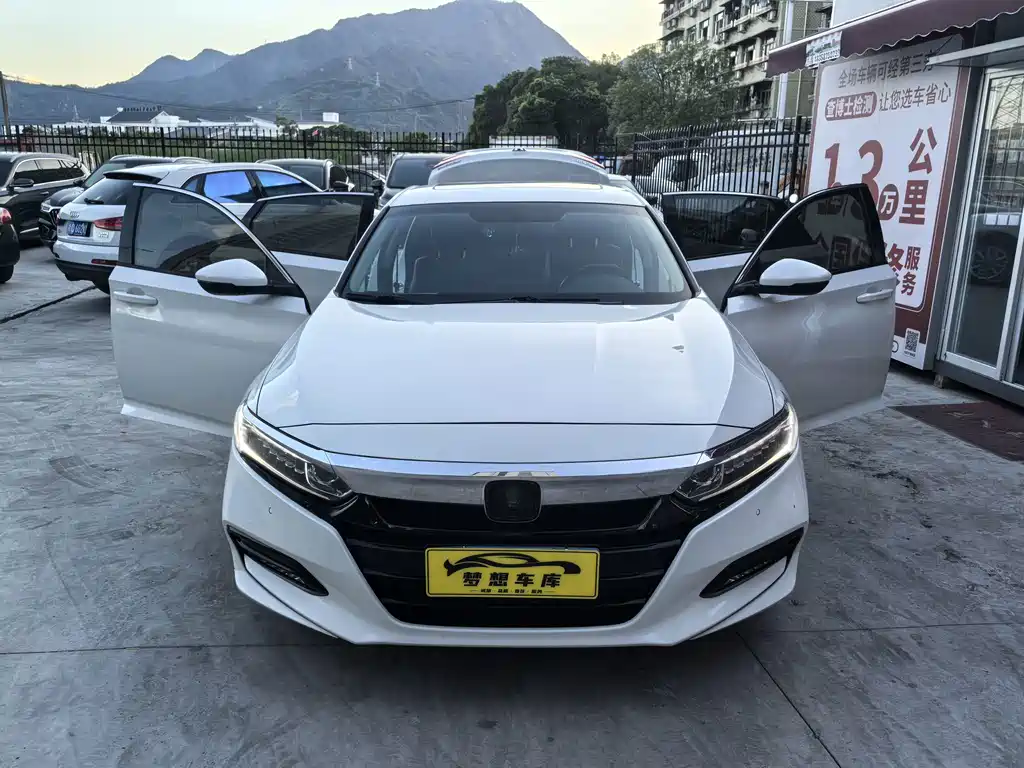 Honda Accord — миниатюра 7
