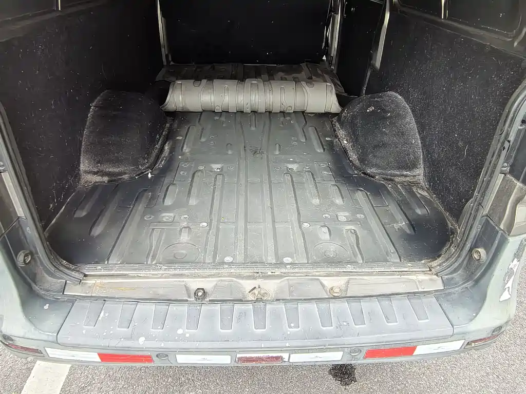 Forthing Lingzhi V3L 1.6L 2 seats Logistics Edition, фото 8