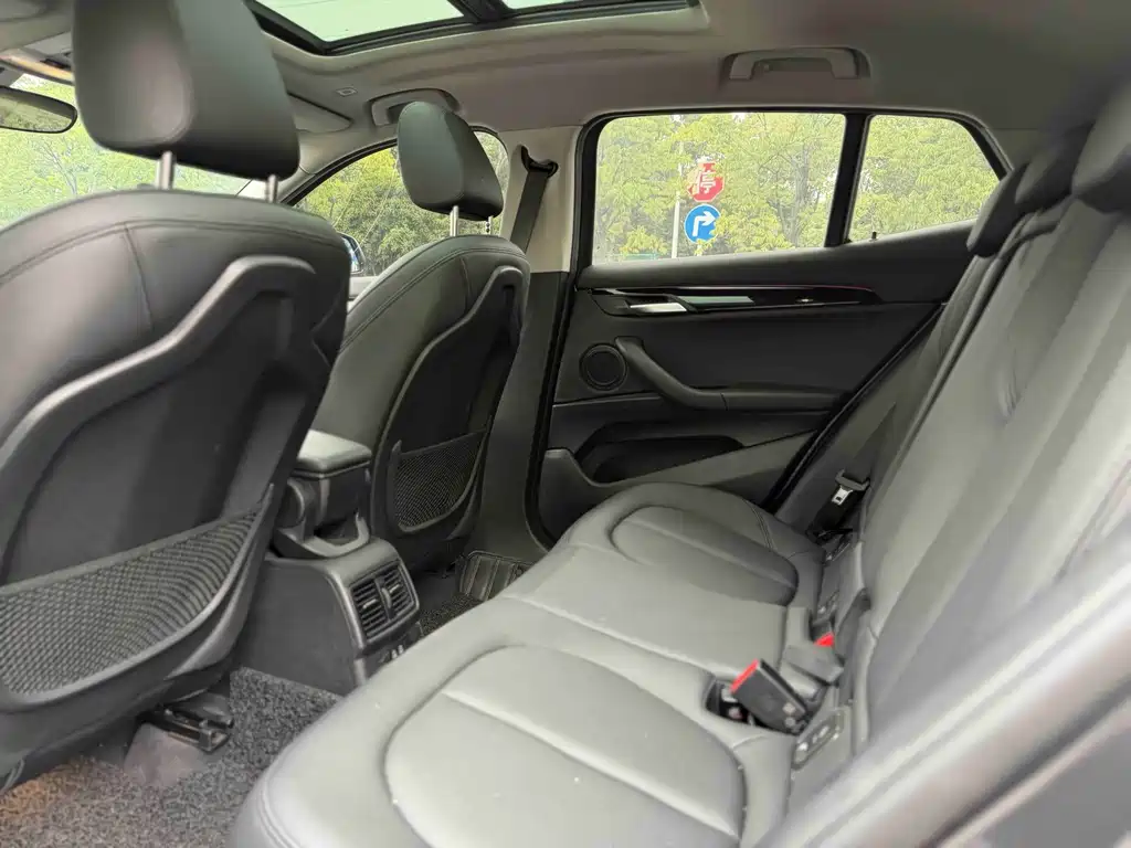 BMW X2 (Import) — миниатюра 6