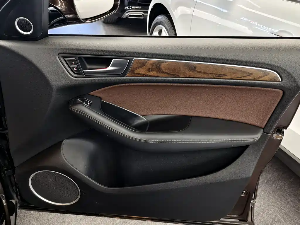 Audi Q5 — миниатюра 12