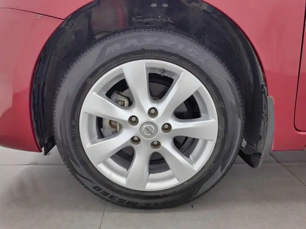 Nissan Tiida — миниатюра 17
