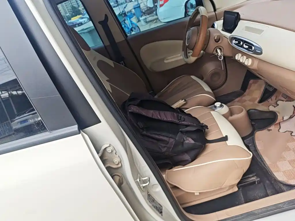 Wuling MINIEV — миниатюра 25