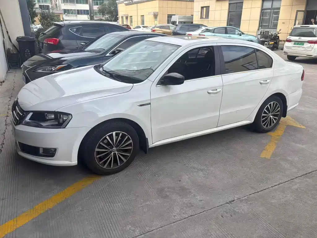Volkswagen Lavida — миниатюра 3