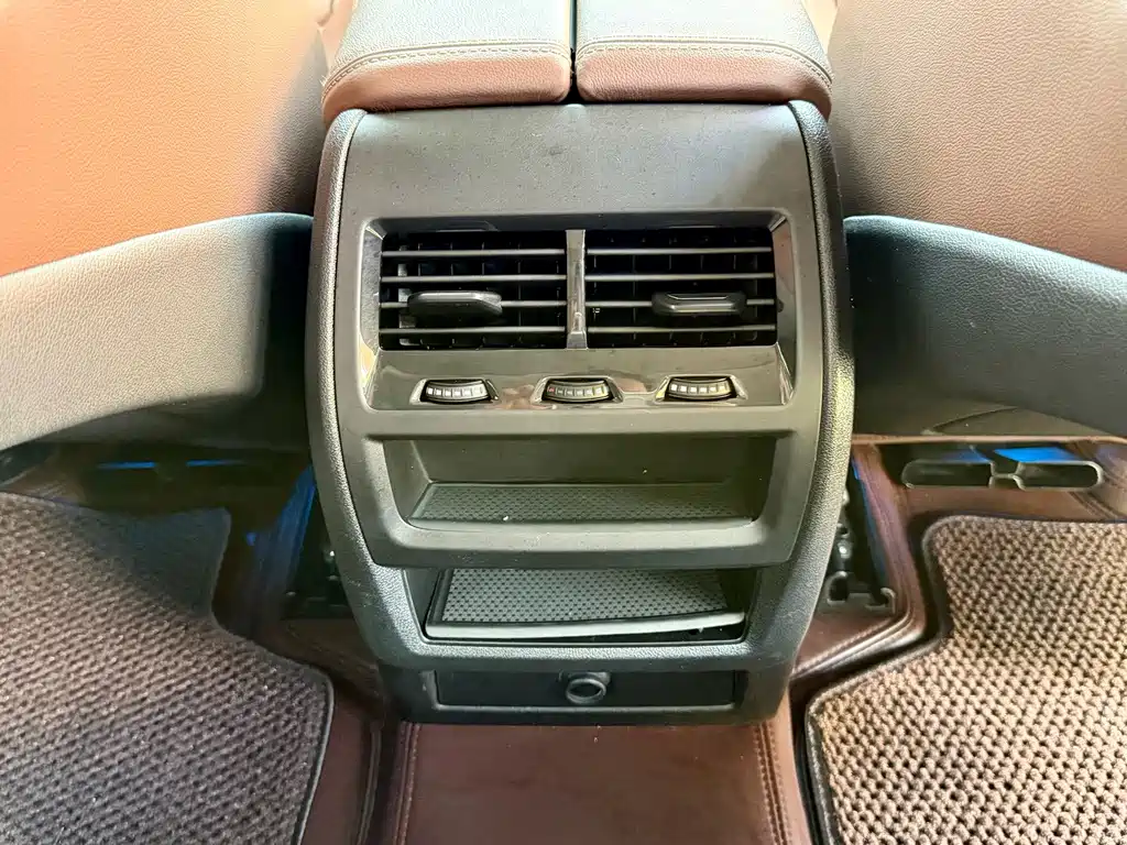 BMW X5 New Energy (Import) — миниатюра 22