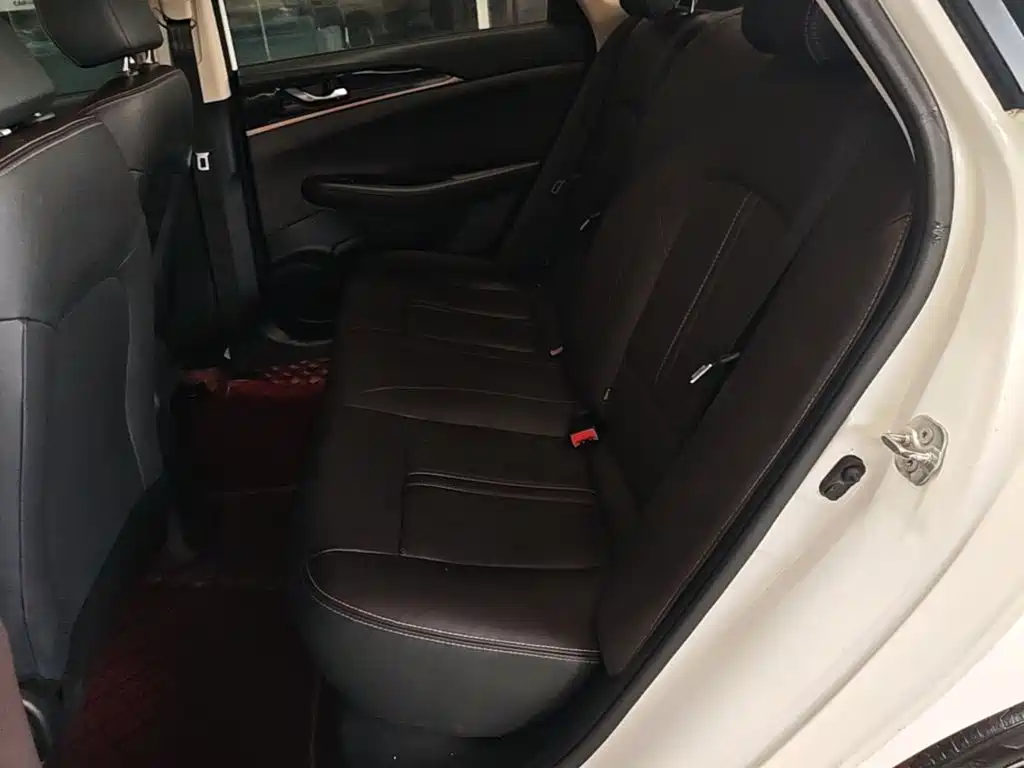 Changan Eado DT — миниатюра 17