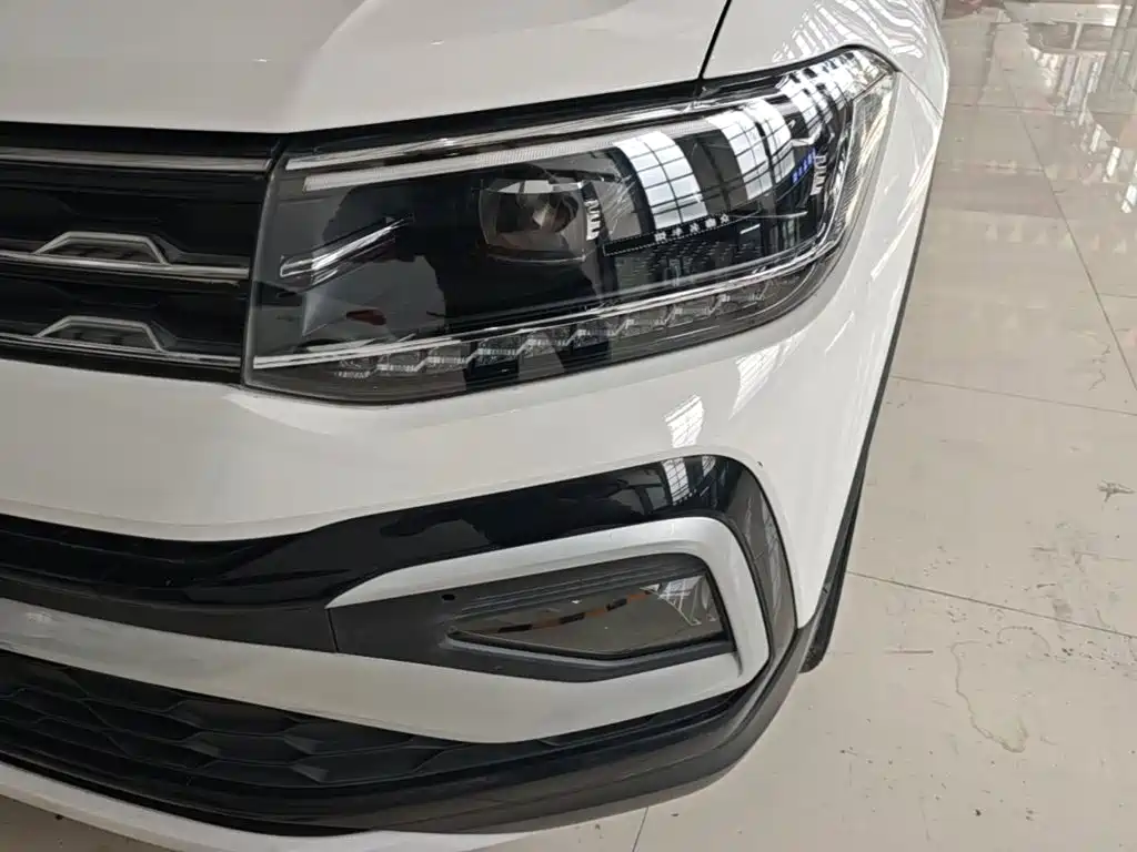 Volkswagen T-Cross — миниатюра 24