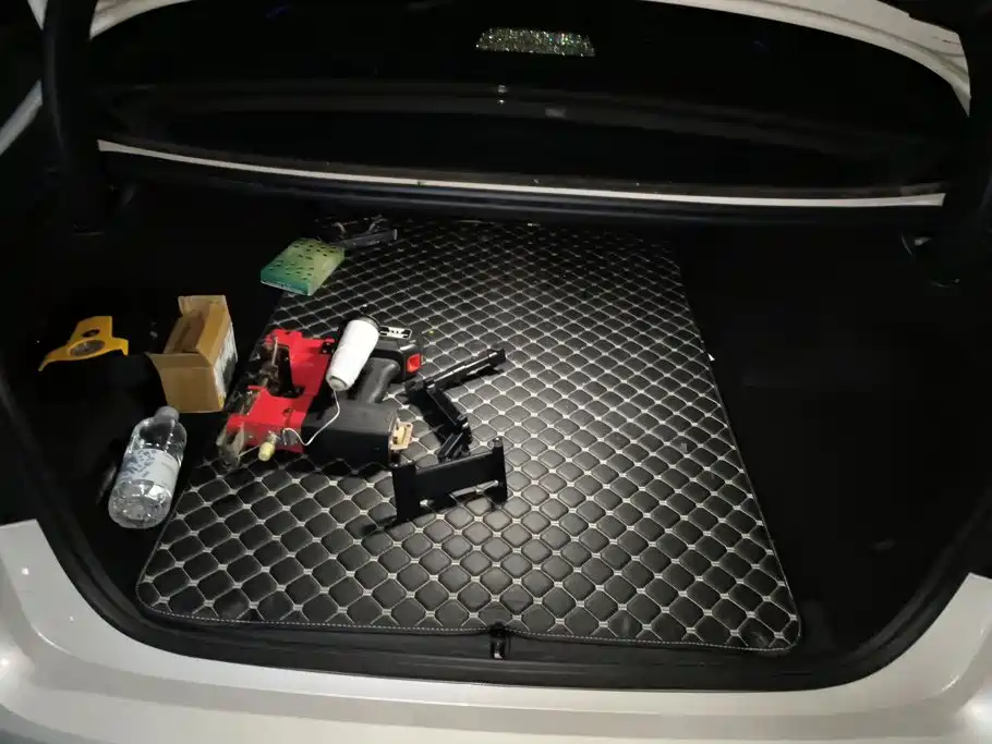 BMW 5 Series New Energy — миниатюра 4