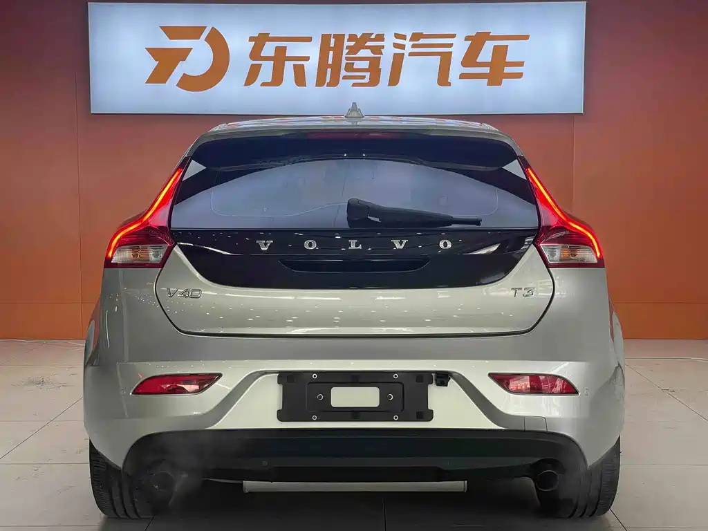 Volvo V40 — миниатюра 6