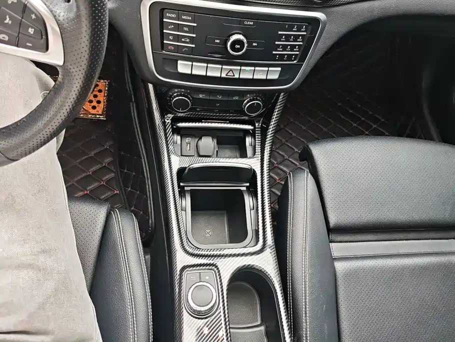 Mercedes-Benz GLA — миниатюра 16