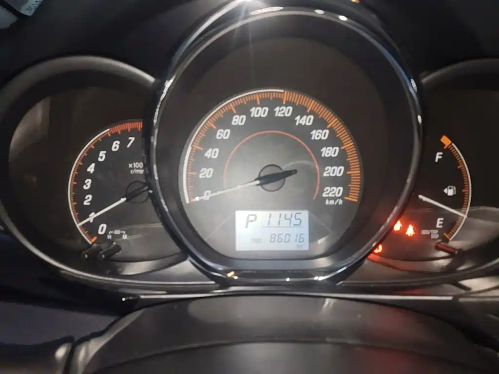 Toyota Yaris L — миниатюра 16